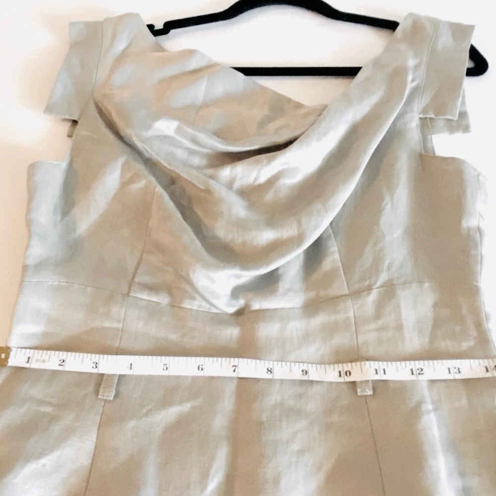 Black Halo- Jackie O metallic 70% linen asymmetrical midi sheath dress.Size 6 - Picture 10 of 11